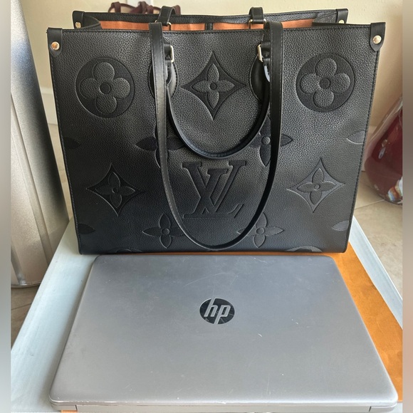 Grande Black Empriente Leather Tote Bag - added pictures - Picture 3 of 11